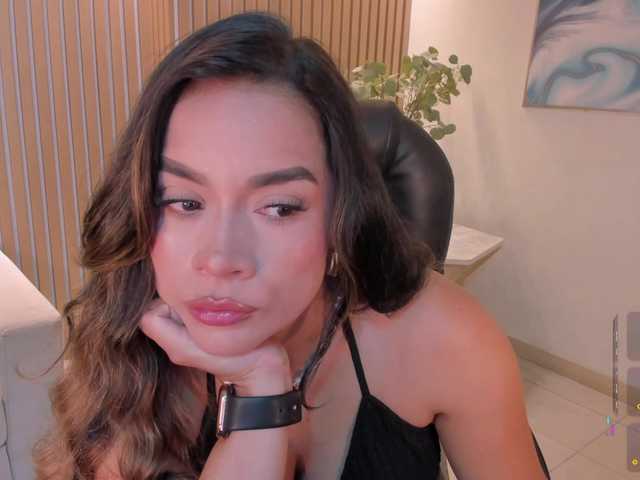 BiancaPierce's BongaCams show and profile