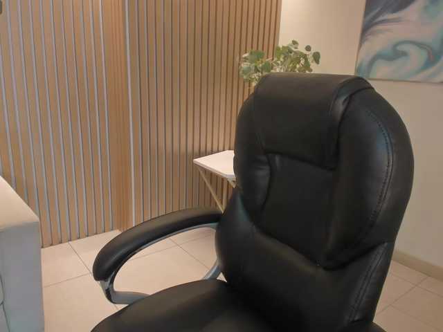 BiancaPierce's BongaCams show and profile