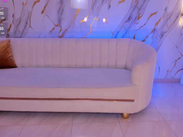 BiancaPierce's BongaCams show and profile