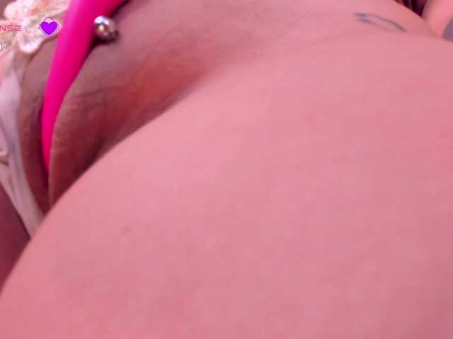 BiancaPierce's BongaCams show and profile