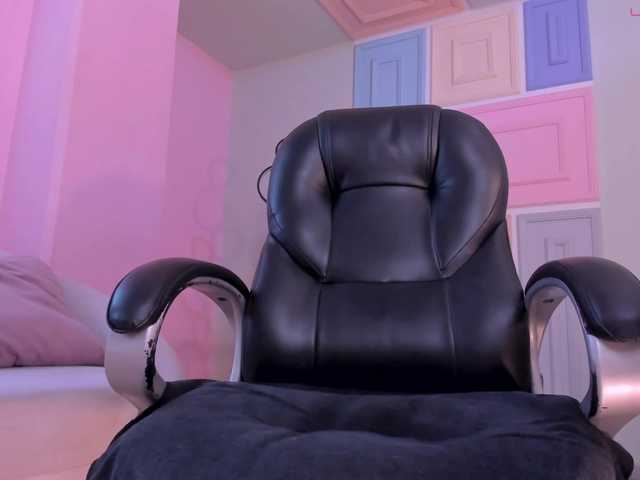 BiancaPierce's BongaCams show and profile