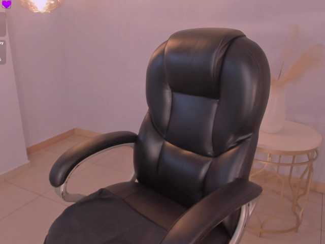 BiancaPierce's BongaCams show and profile