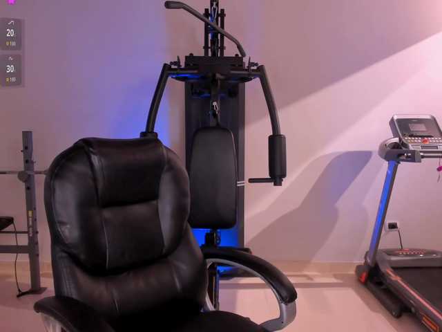 BiancaPierce's BongaCams show and profile