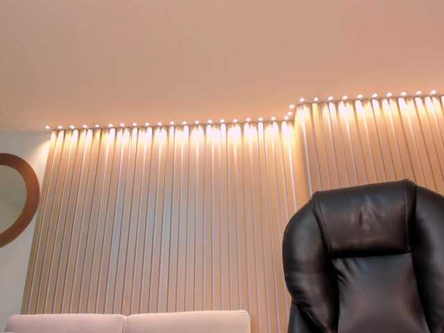 BiancaPierce's BongaCams show and profile