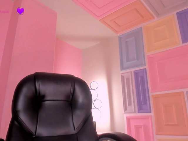 BiancaPierce's BongaCams show and profile