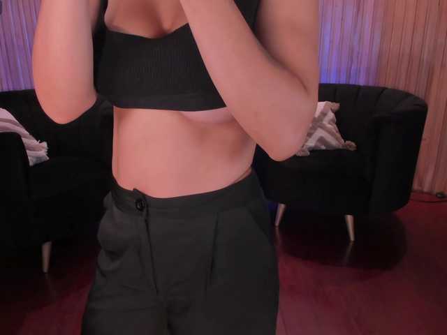 BiancaPierce's BongaCams show and profile