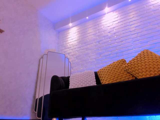 BiancaPierce's BongaCams show and profile