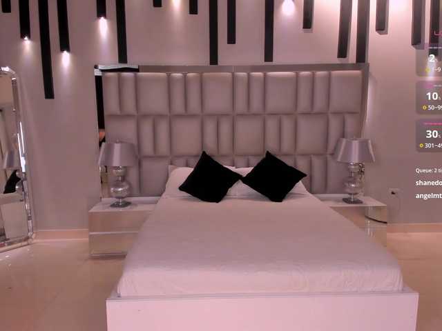 BiancaPierce's BongaCams show and profile