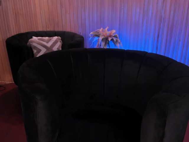 BiancaPierce's BongaCams show and profile