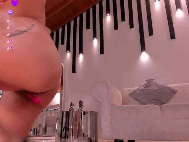 BiancaPierce webcam