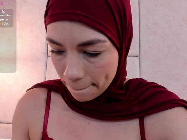 amira-s Live Webcam on BongaCams