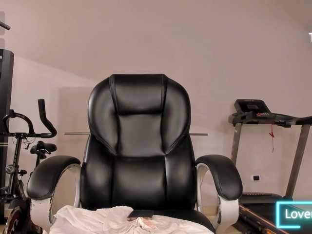 SophiePalmer's BongaCams show and profile