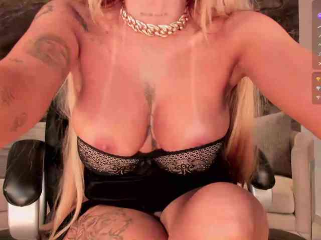 SophiePalmer Live Webcam on BongaCams