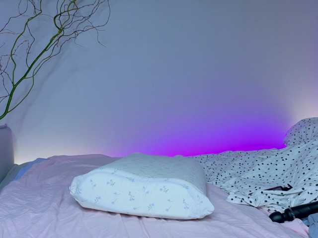 LinaStones's BongaCams show and profile