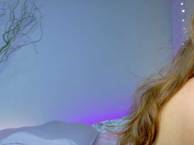 LinaStones's BongaCams show and profile