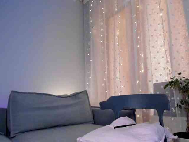 nude webcam chatroom LinaStones