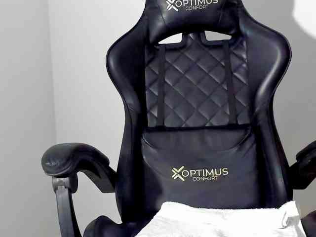 Samhotie Live Webcam on BongaCams