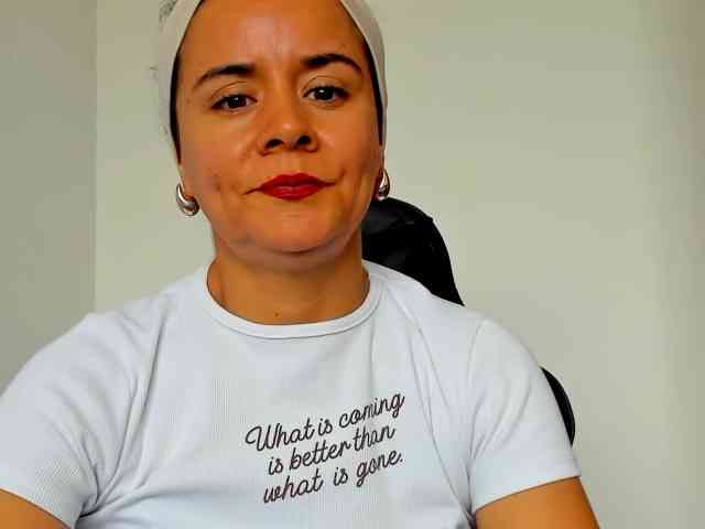 Samhotie Live Webcam on BongaCams