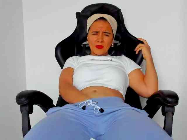 Samhotie Live Webcam on BongaCams