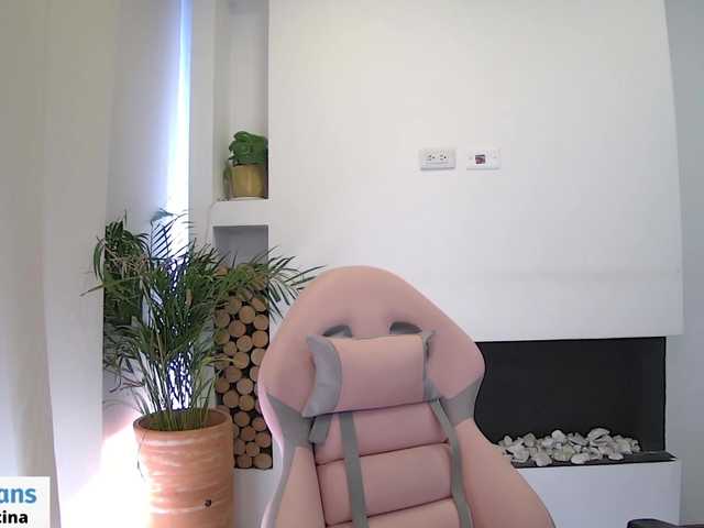 sofirousel's BongaCams show and profile