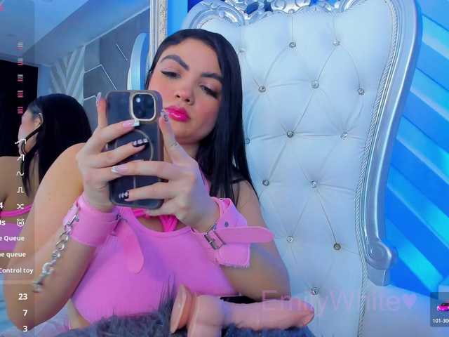 Emily-White's BongaCams show and profile