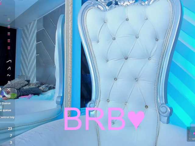 Emily-White's BongaCams show and profile