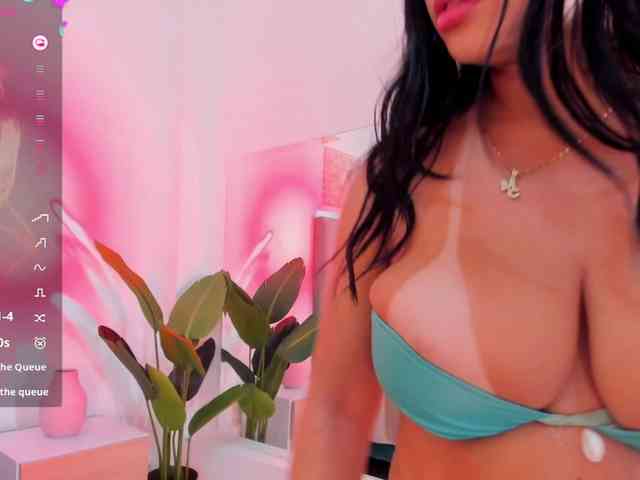 Emily-White webcam