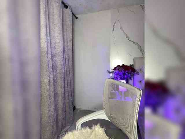 Emily-White Emily-White