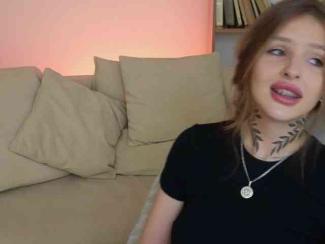 live nude cam Miachill