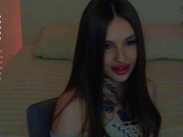 miachill Live Webcam on BongaCams