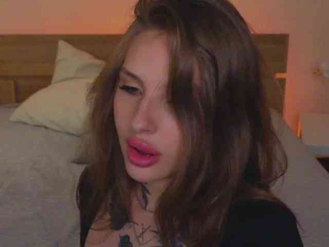 nude online chat Miachill