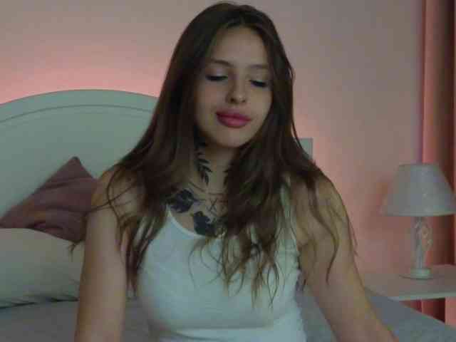 miachill Live Webcam on BongaCams