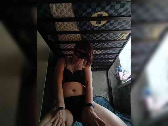 Karolina3423 webcam