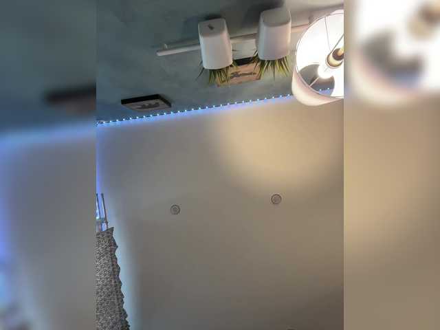 juicy-peachh's BongaCams show and profile