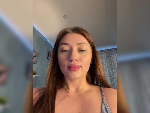 juicy-peachh's BongaCams show and profile