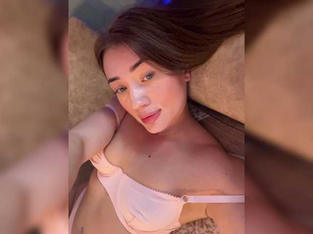 juicy-peachh from BongaCams is Freechat