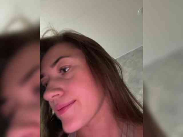 juicy-peachh Live Webcam on BongaCams