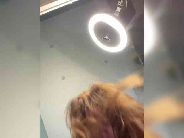 juicy-peachh webcam