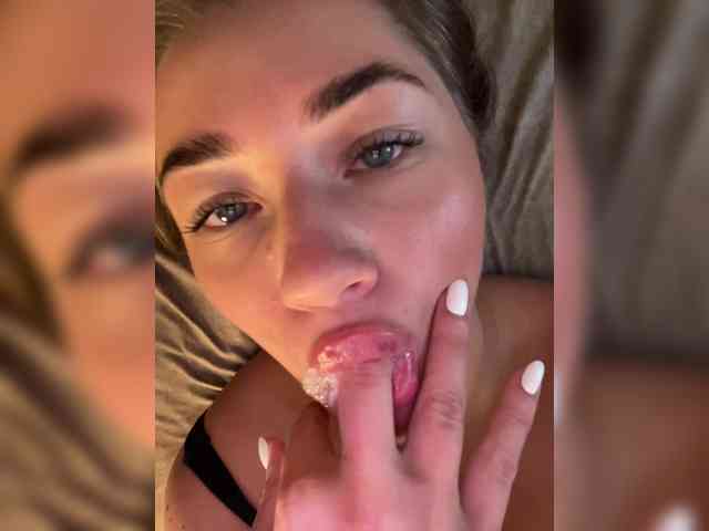 juicy-peachh webcam