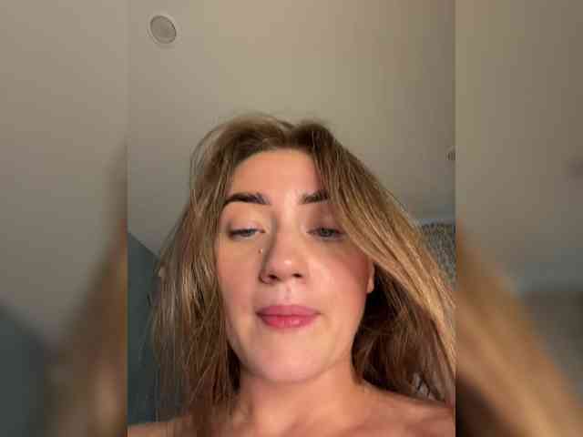 juicy-peachh webcam
