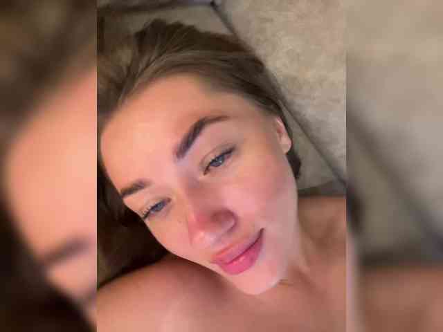 juicy-peachh webcam