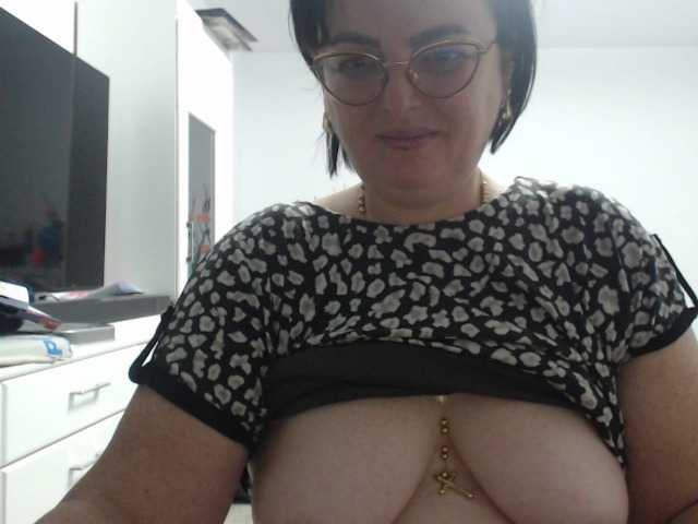 Check-out BongaCams's intriguing Emyllywhite in her hypnotic live display Emyllywhite from BongaCams