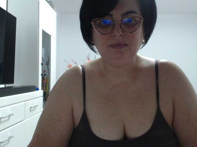 Emyllywhite from BongaCams is Freechat