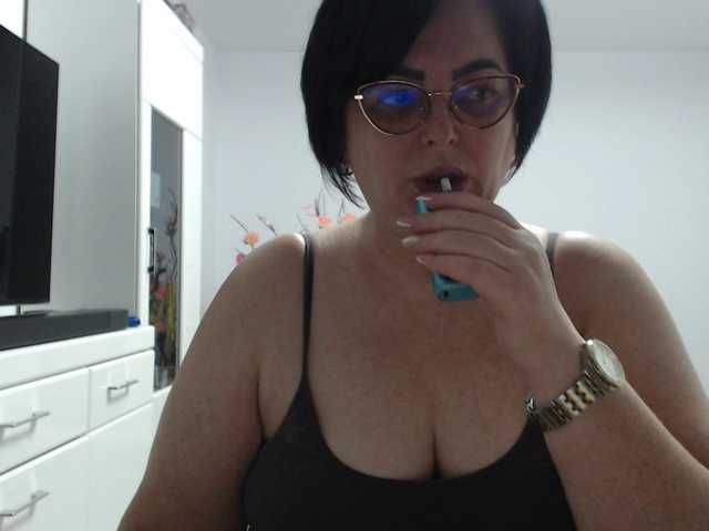 Emyllywhite — Cum show .....500 Tk