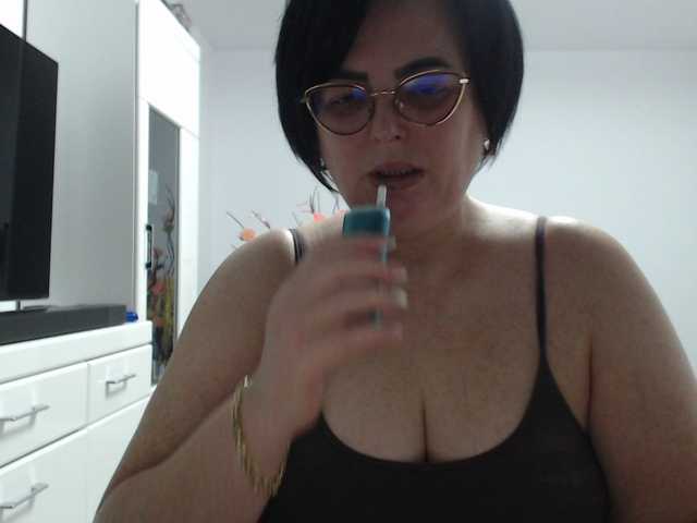 Emyllywhite — Cum show .....500 Tk