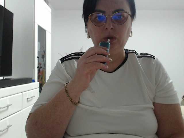 Emyllywhite from BongaCams is Freechat