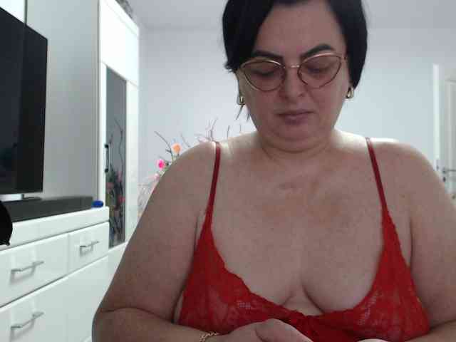 Emyllywhite webcam
