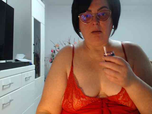 Emyllywhite webcam