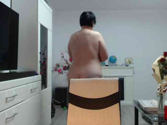 Emyllywhite Emyllywhite