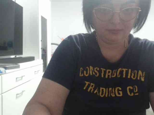 Emyllywhite webcam